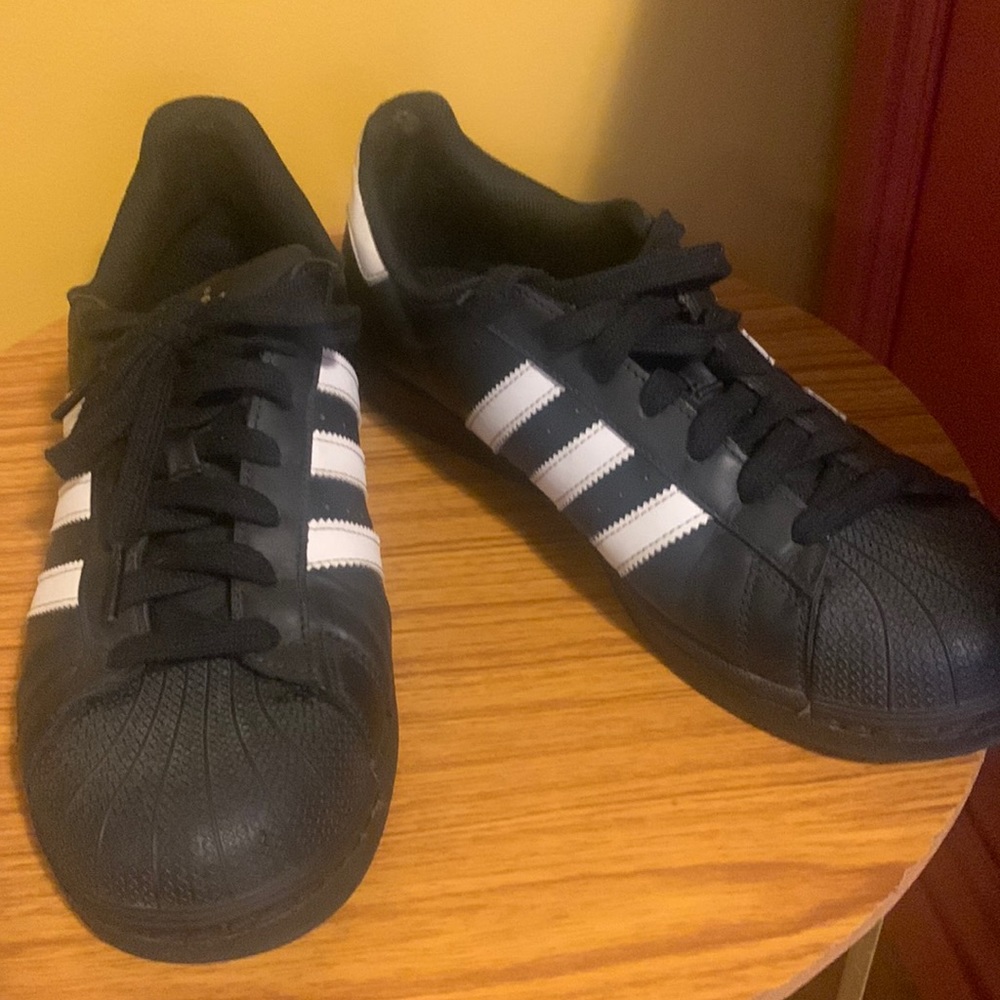 Adidas superstar black and gold